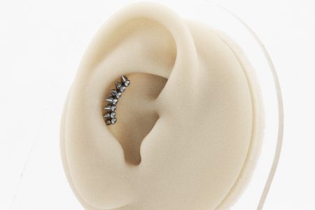 LABRET TITÂNIO R/I CLUSTER SPIKE C/ PEDRA