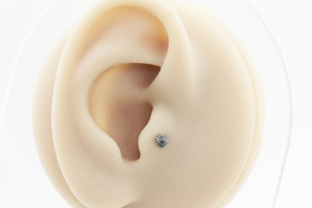 LABRET TITÂNIO R/I CORAÇÃO DIAMANTADO